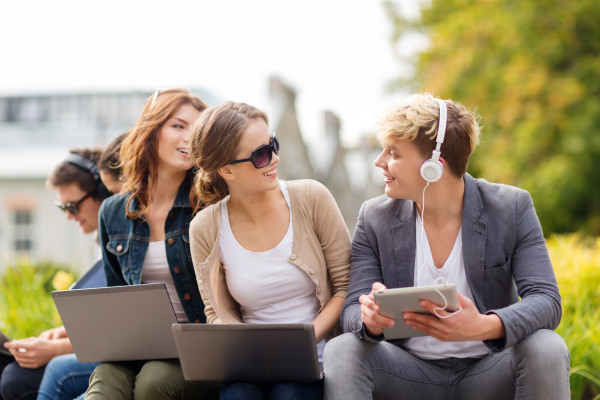 American Accent Training. An introduction to SPEAK UP!, the North American English Accent Reduction Program from Varinations.